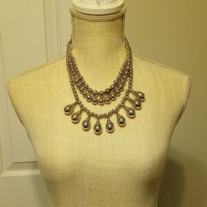 NWT Elegant Silver Statement Necklace